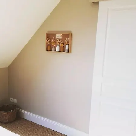 Maison Dans Quartier Residentiel A Cote De Caen Cagny (Calvados)