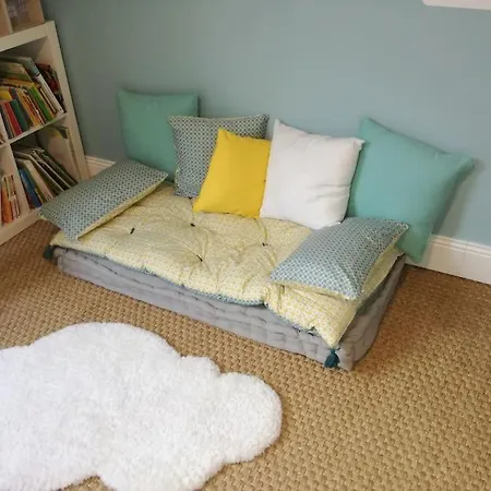 Maison Dans Quartier Residentiel A Cote De Caen Cagny (Calvados)