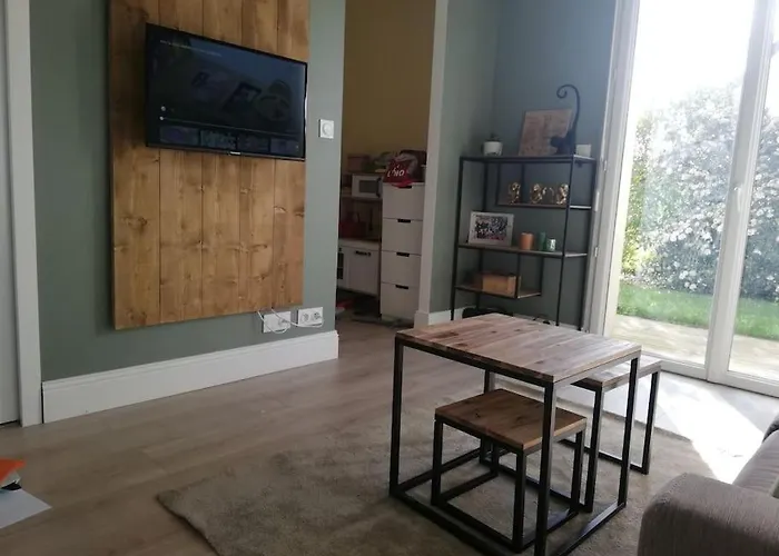 Maison Dans Quartier Residentiel A Cote De Caen Tatil Evi *