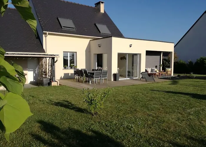 Maison Dans Quartier Residentiel A Cote De Caen Tatil Evi